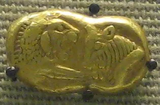 เหรียญทองของครีซัส ลายสิงโตเผชิญวัว ที่ British Museum