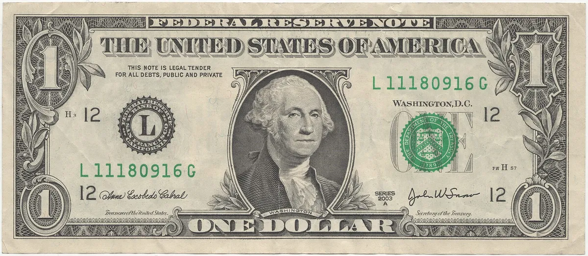 ธนบัตร Federal Reserve Note 1 ดอลลาร์ ซีรีส์ 2003A — มีเพียงข้อความ legal tender ไม่มีคำสัญญาจ่ายทองหรือเงิน