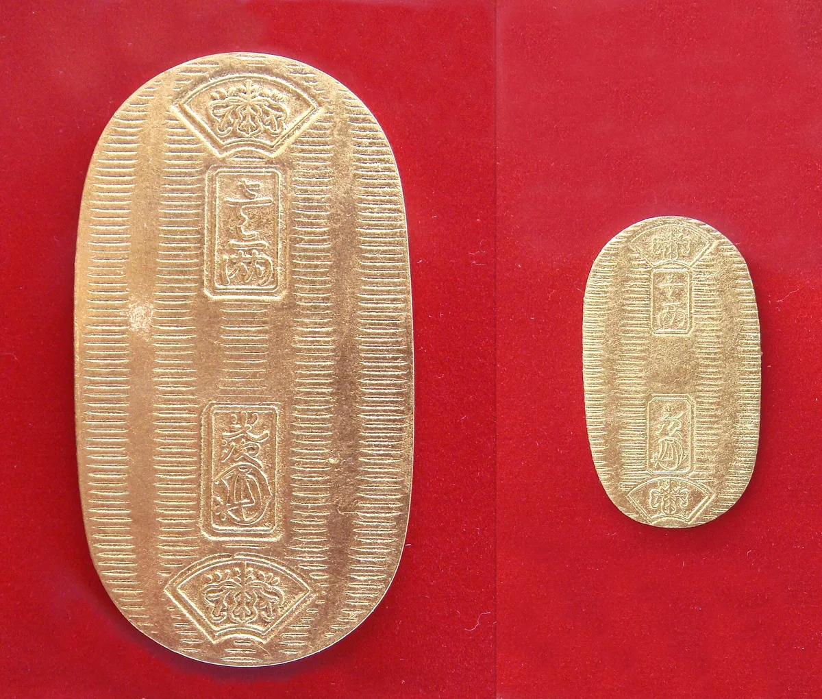 เทียบเหรียญโคบังรุ่นเก่า (Keichō) กับรุ่น Man'en ปี 1860